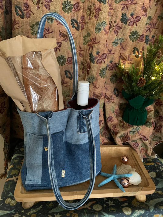The Coastline Wine Tote