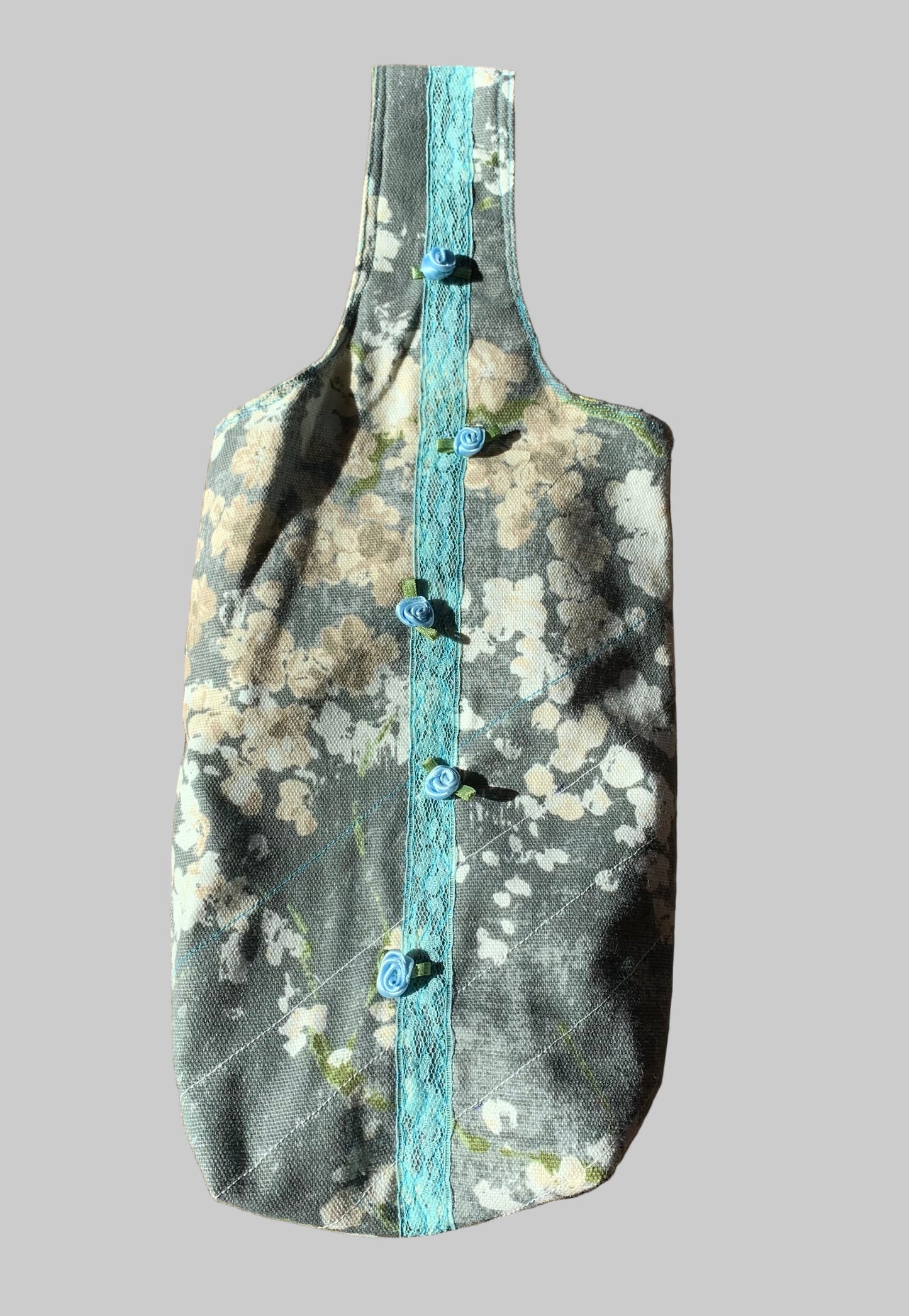 Coastal Bloom Wine Tote With A Sash of Denim