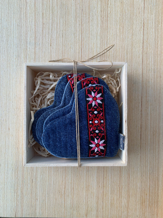 4 Cozy Hearts Coaster set