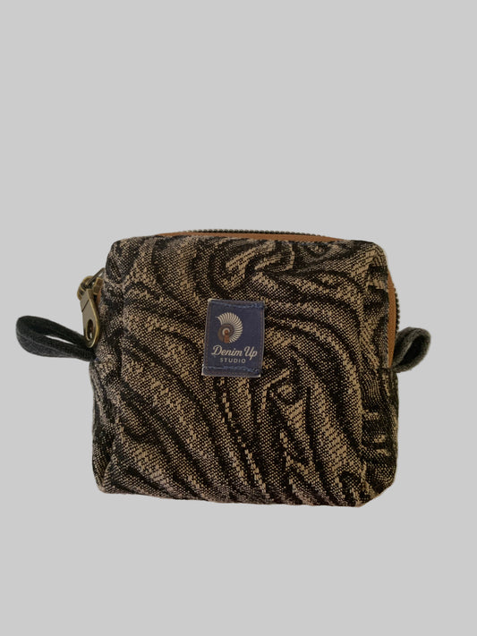 Pio’s Pouchie (card holder)